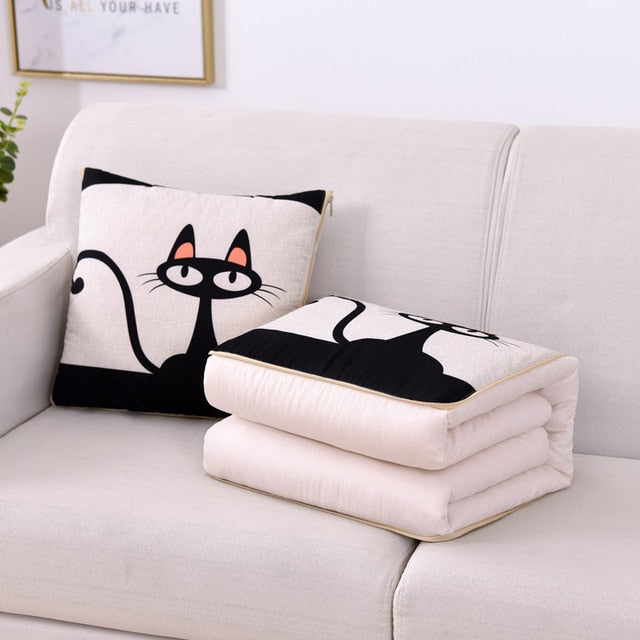 כריות מיוחדות במגוון סגנונות שהופכות לשמיכה מחממת