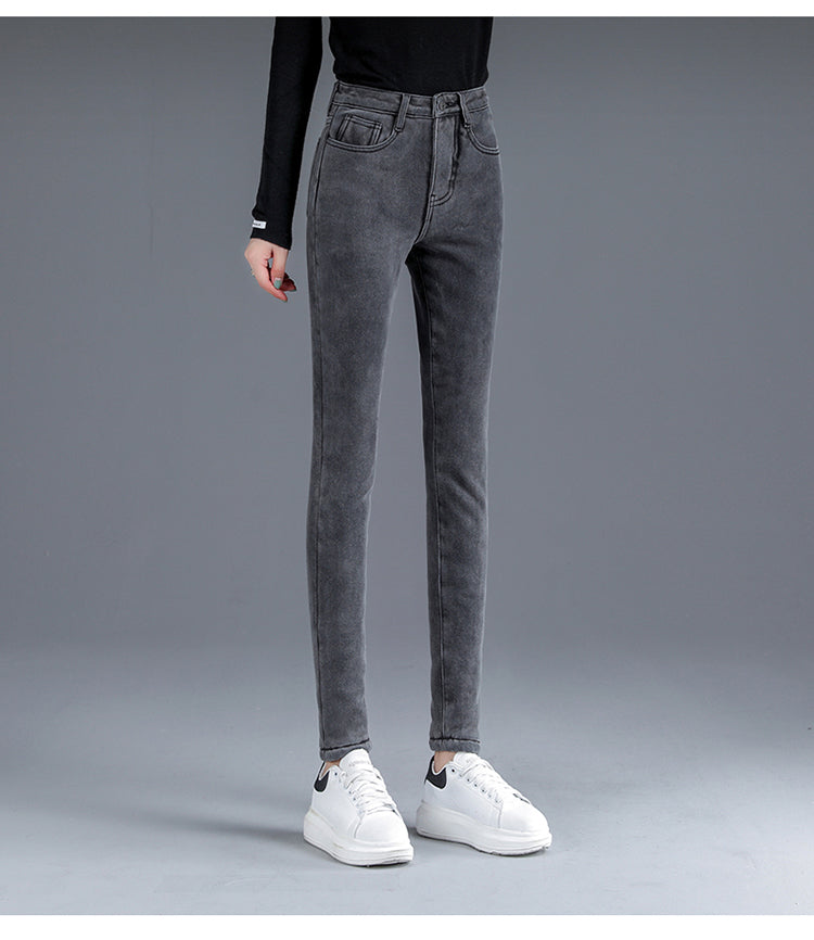 סקיני ג&#39;ינס עם בטנת פלנל